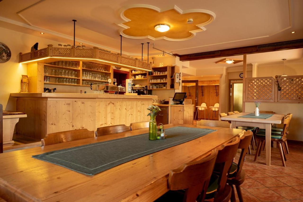 Bed and Breakfast s'Wirtshaus Familie Aigner Grobming Exterior foto
