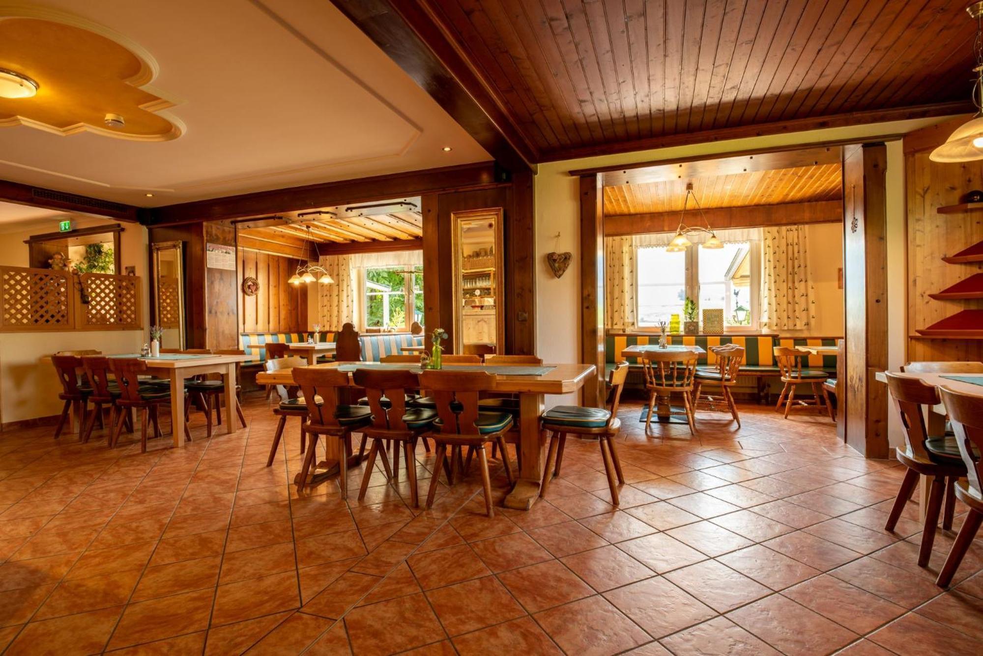 Bed and Breakfast s'Wirtshaus Familie Aigner Grobming Exterior foto