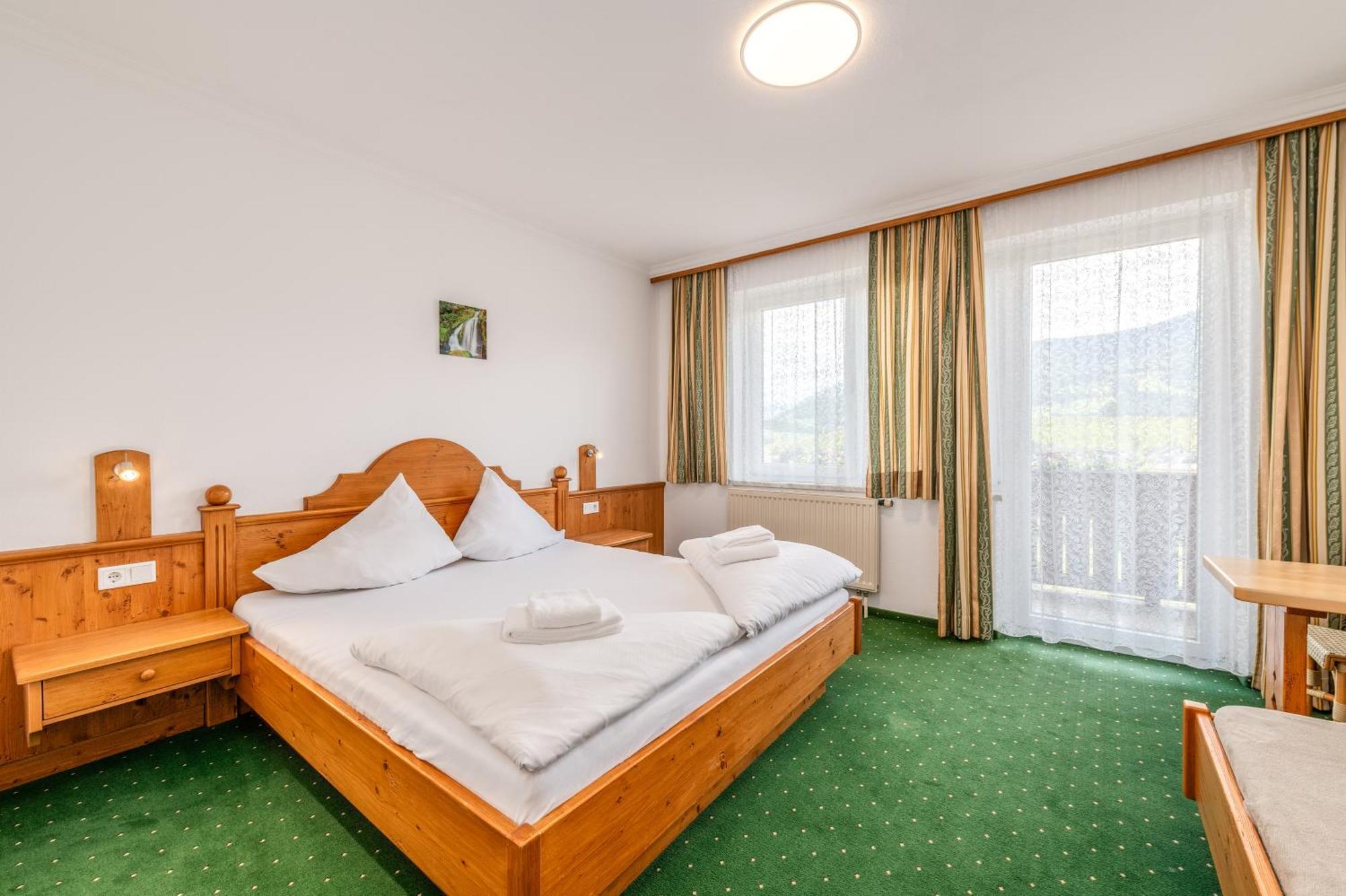 Bed and Breakfast s'Wirtshaus Familie Aigner Grobming Exterior foto